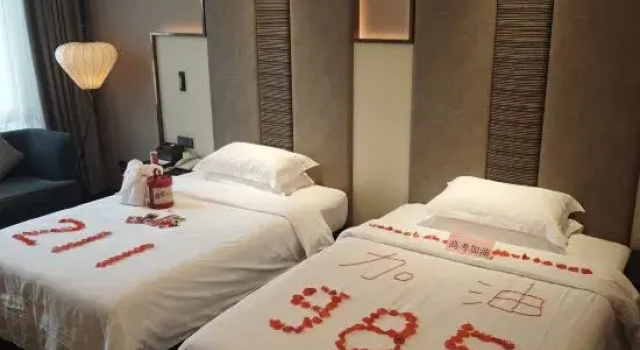 Номер Standard Отель ZhongJian-Jinjiang Metropolo Chengdu Chunxi Road Tai Koo Li