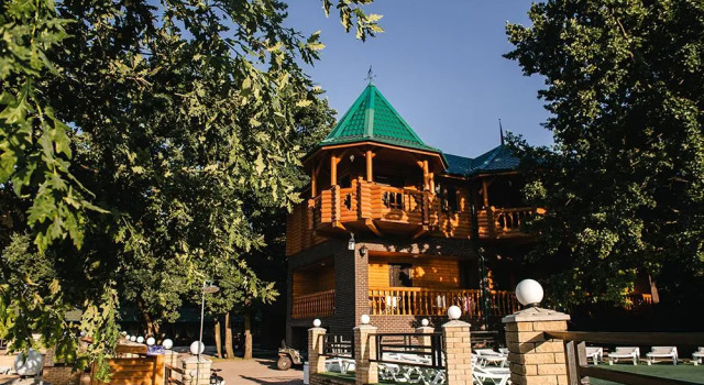 Люкс Исток