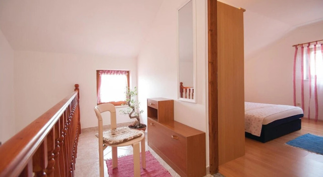 Amazing Home in Rovinj With Wifi and 2 Bedrooms, Prenota Hotel Sarizol Istria