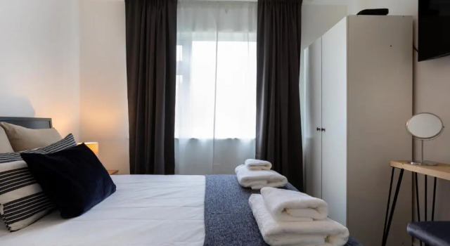 1-Bedroom Apartment with a Private Garden, beach 5-min walk, Varaa Huoneisto Asunnot kohteessa Merseyside, Huoneisto