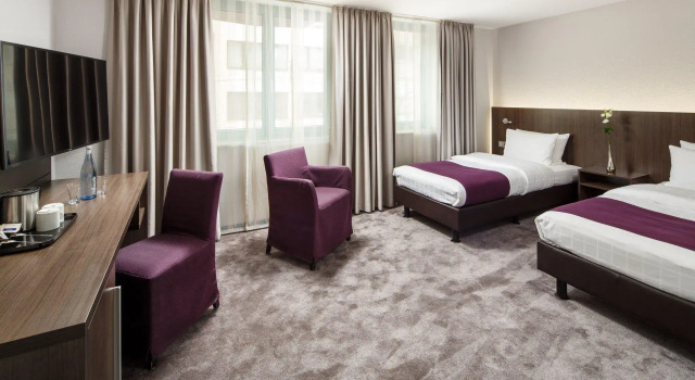 Номер Standard Holiday Inn Dusseldorf - Hafen