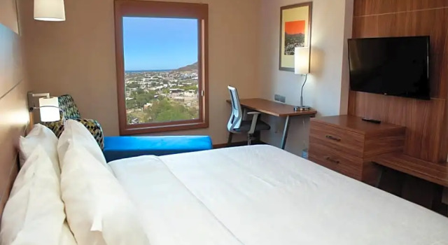 Номер Standard с видом на бассейн Holiday Inn Express Guaymas by IHG