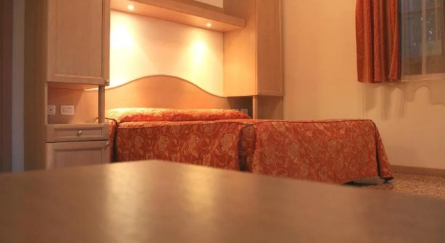 La Meridiana, Prenota Hotel Hotel a Veneto con parcheggio, Parcheggio