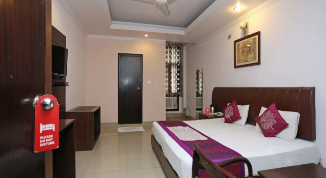 OYO 3697 Hotel Rivieraa