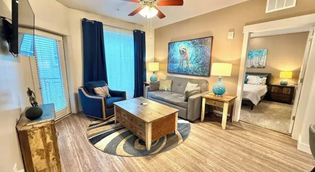 Номер Deluxe Spacious 2-Bedroom Urban Oasis