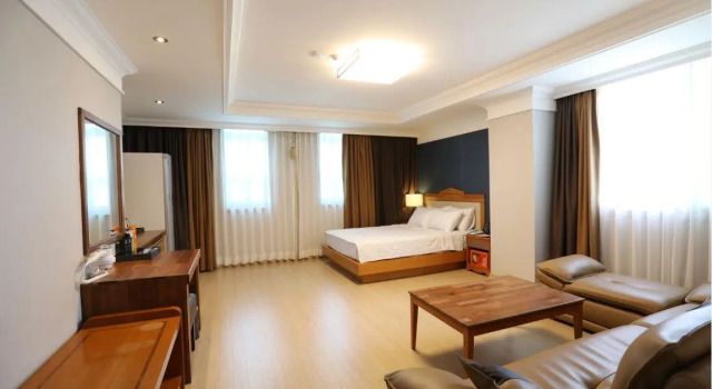 Двухместный номер Deluxe Gwangju Empire Hotel