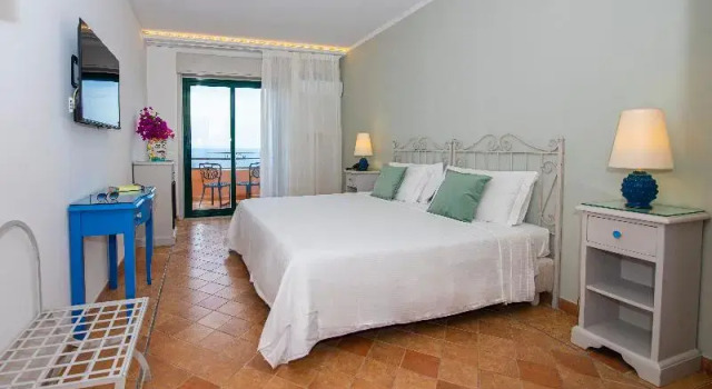 Двухместный номер Classic с балконом Baia Taormina - CDSHotels