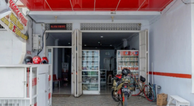 Hotel Bravo by RedDoorz, Prenota Hotel Baubau 
