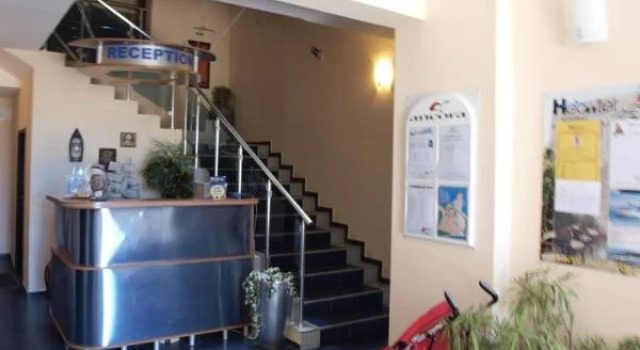 Hotel Penelope, Забронировать Отель Отели в центре Приморско, в центре, Парковка