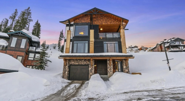 Chalet Monashee - Brand New High-End Property with Amazing Views, Забронировать Шале Биг-Уайт Горнолыжный курорт Биг-Уайт, рядом с Alpine T-bar