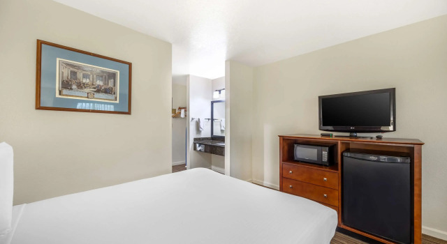 Четырёхместный номер Standard Best Western Capital City Inn