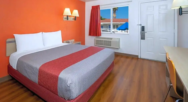 Номер Standard Motel 6 Los Angeles - Van Nuys North Hills