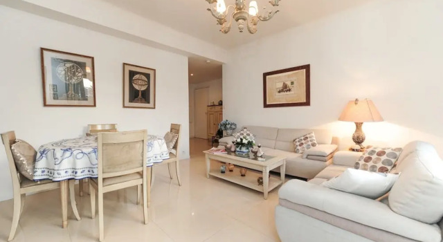 Appartement Flora - 5 Stars Holiday House, Забронировать Апартаменты/квартира Отели Ниццы с парковкой, Парковка