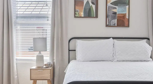 Коттедж с 4 комнатами Enjoy 4br/3ba Comfort & Convenience Near Downtown!