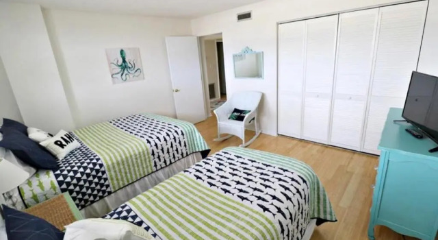 Sand Dollar 1-206, Rezerwuj Hotel Hotele w Saint Augustine Area z parkingiem, Parking