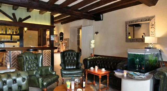 Logis Hotel Oasis, Prenota Hotel Villaines-la-Juhel 