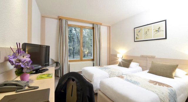 Двухместный номер Standard с балконом Logis Hôtel Le Bois Dormant-Hôtel Restaurant & Spa