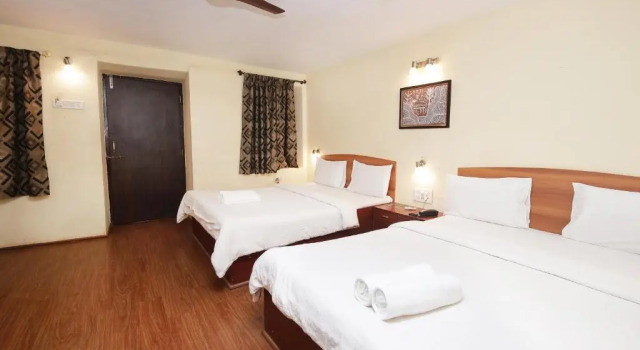 Семейный номер Deluxe с видом на сад Westend Hotel