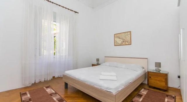 Номер Standard Monasteroom Rooms & Suites