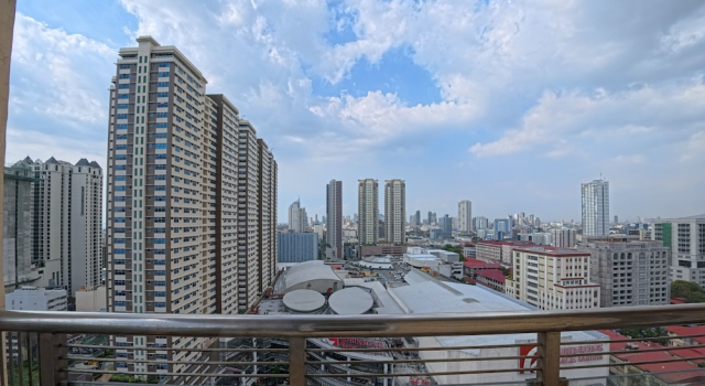Семейный номер Standard с балконом и с видом на залив Yhen Airbnb Manila