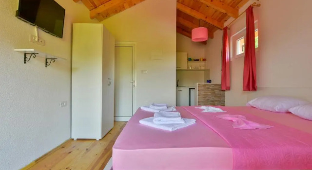 Апартаменты Standard Lakeview Apartments Anđela