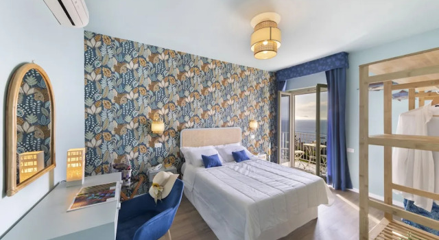 Deluxe pokoj a výhledem na moře Hotel Villa Lubrense