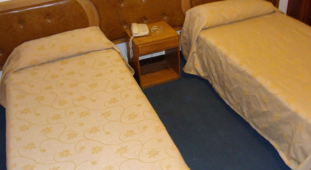 Hotel Turista, Rezerwuj Hotel Montserrat Buenos Aires