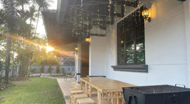 Коттедж 【Mini Pool, KTV & BBQ】 D’Athena House by NestHome【5 mins to IKEA】