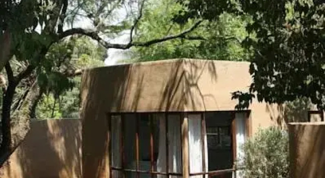 Klein Karoo Bed & Breakfast/Self Catering, Boek Appartement Pretoria 