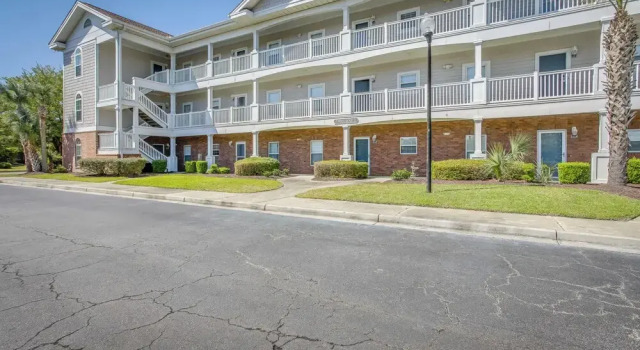 3 Mi to Beach: North Myrtle Beach Condo w/ Patio!, Забронировать Апартаменты/квартира Апартаменты Южной Каролины, Апартаменты/квартира
