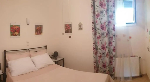 Chara’s family residence with garden for 4 persons KASTROSIKIA - PREVEZA, Book Hotel Pidima Kiras Epirus