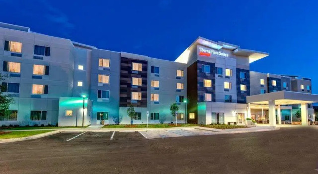 Четырёхместный люкс с 2 комнатами TownePlace Suites by Marriott Auburn University Area