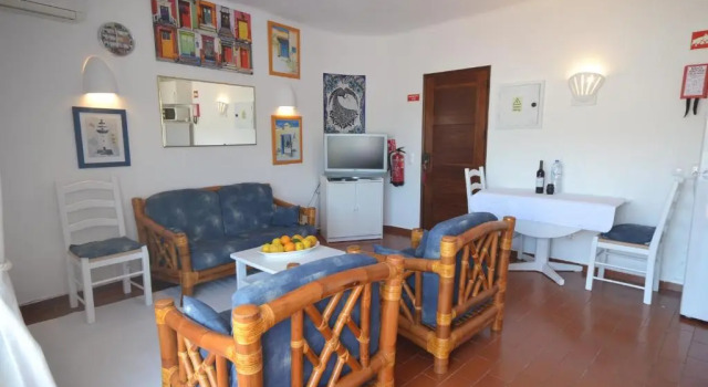 Apartments Miramare Miramonte, Забронировать Апартаменты/квартира Отели Карвоэйру с парковкой, рядом с Praia do Vale Covo, Парковка