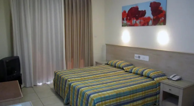 Номер Standard Senator Hotel Apartments