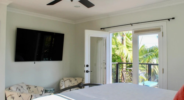 PCH 7 in Malibu with 3 bedrooms and 2 bathrooms
