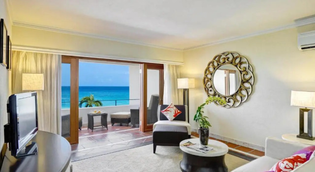 Полулюкс с видом на океан The House, An Autograph Collection All-Inclusive Resort