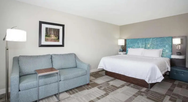 Студия Hampton Inn Bellevue