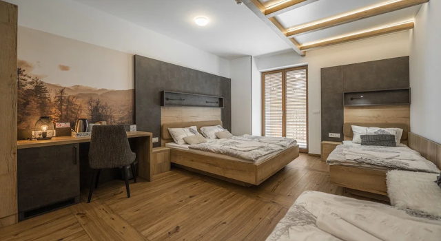 Standard Vierer Zimmer mit Balkon Veldes B&B