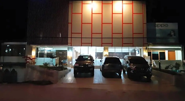 Hotel Grand Kenari, Rezerwuj Hotel Tarutung Sumatra