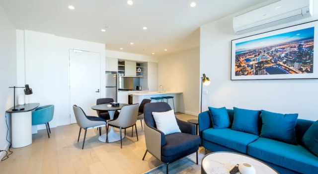 Апартаменты Premier с 2 комнатами с балконом The Marker Apartments Melbourne