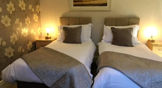 Pilkingtons Guest House Accrington