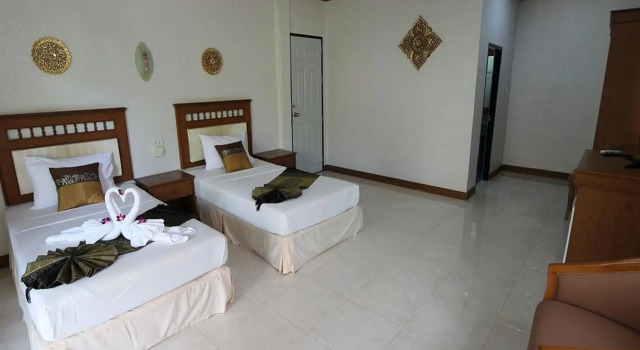 Lanta Villa Resort