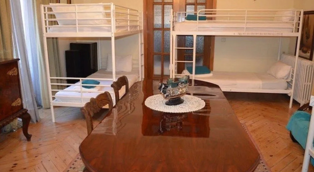 Hostal Casa Tao, Забронировать Отель Монклоа-Аравака Мадрид, рядом с Los Caños del Peral