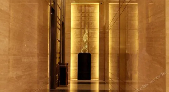 Xinshijie Weirui Hotel, Boek Hotel Hotels in Guangdong met parkeren, Parkeren