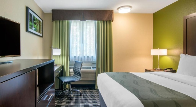 Номер Standard Quality Inn & Suites Albany Corvallis