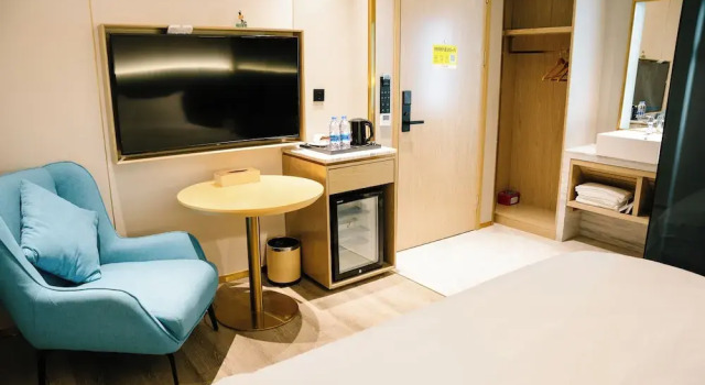 Номер Comfort Shangxiajiu Hotel