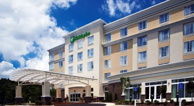 Кровать в общем номере Holiday Inn Birmingham - Hoover by IHG