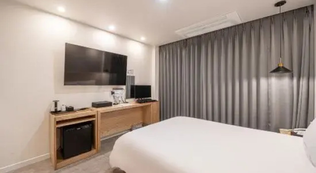 Номер Standard Elegance hotel hwangridan