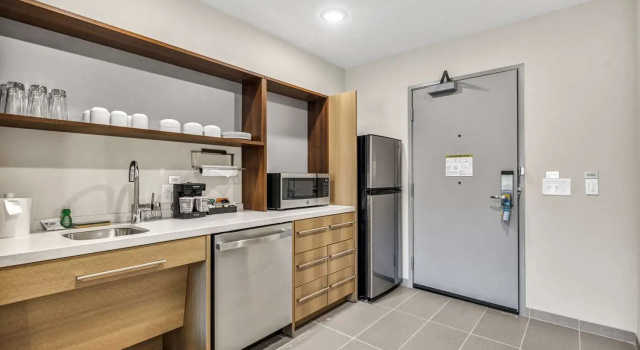 Студия Home2 Suites by Hilton Raleigh West Lenovo Center