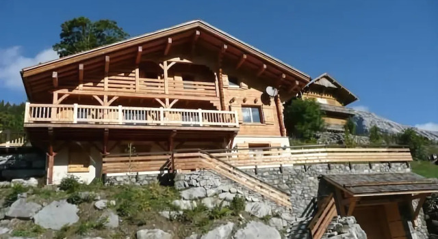 Chalet Laurencières - ARAVIS Holidays, Забронировать Шале Виллы Ле-Гран-Борнан, Вилла